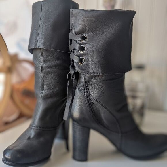 Vic Matiē black leather boot - Picture 2 of 5